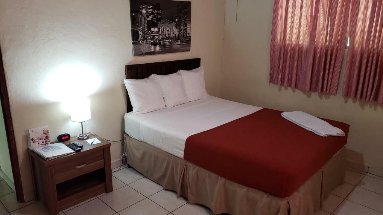 Domus Hotel San Salvador Extérieur photo